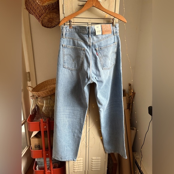 Levi’s High Rise Dad Jean - Picture 10 of 14